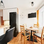 Apartment Gut - 2 Sypialnie, Duza Kuchnia, Kino Domowe Netflix & Hbo, Kryty Parking, Szybkie Wifi, 5km Od Zakopane