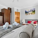 Gut - 2 Sypialnie, Duza Kuchnia, Kino Domowe Netflix & Hbo, Kryty Parking, Szybkie Wifi, 5km Od Zakopane *
