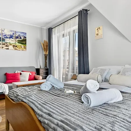 Gut - 2 Sypialnie, Duza Kuchnia, Kino Domowe Netflix & Hbo, Kryty Parking, Szybkie Wifi, 5km Od Zakopane Lägenhet *